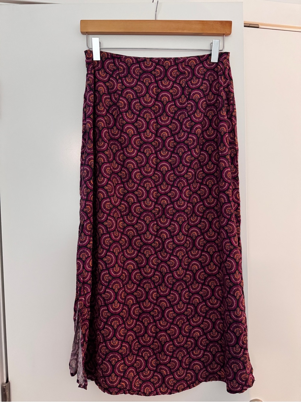 Marine Layer Magenta and Black Patterned A-Line Maxi Skirt